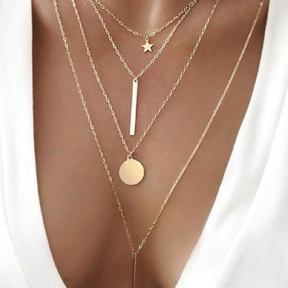 Jewelry - 18K Gold Layered Necklace Set
